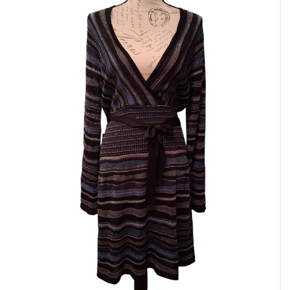 LAUNDRY Shelli Segal Metallic Thread V-neck Dress.  Size Large